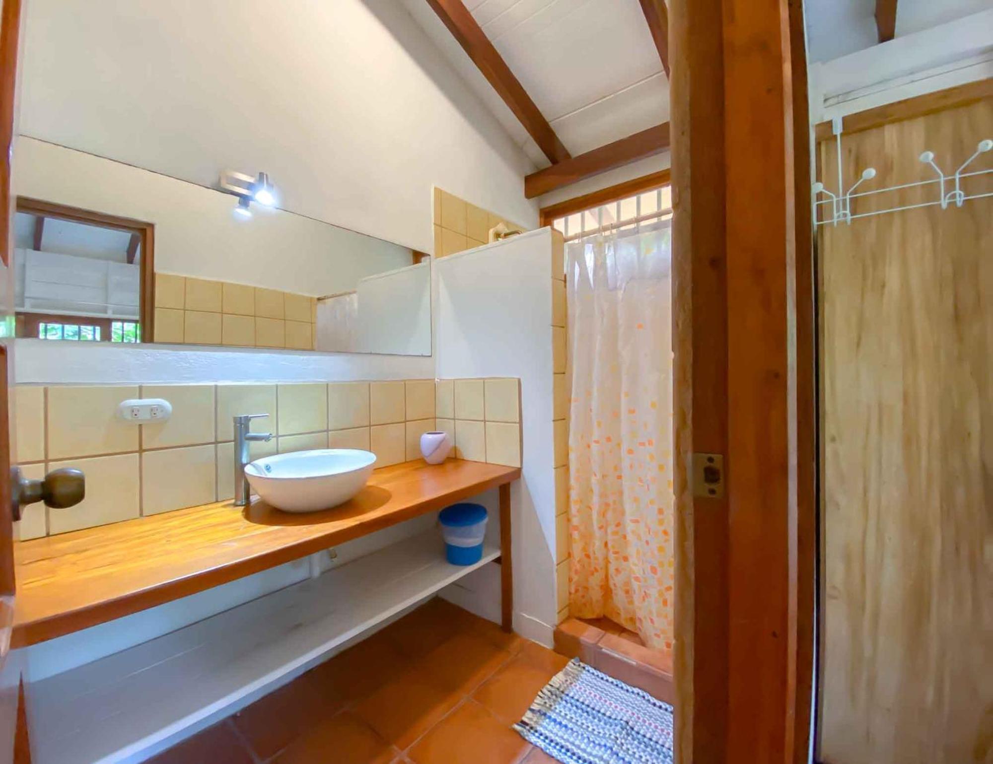 Hotel Casitas Mar Y Luz Puerto Viejo de Talamanca Eksteriør billede
