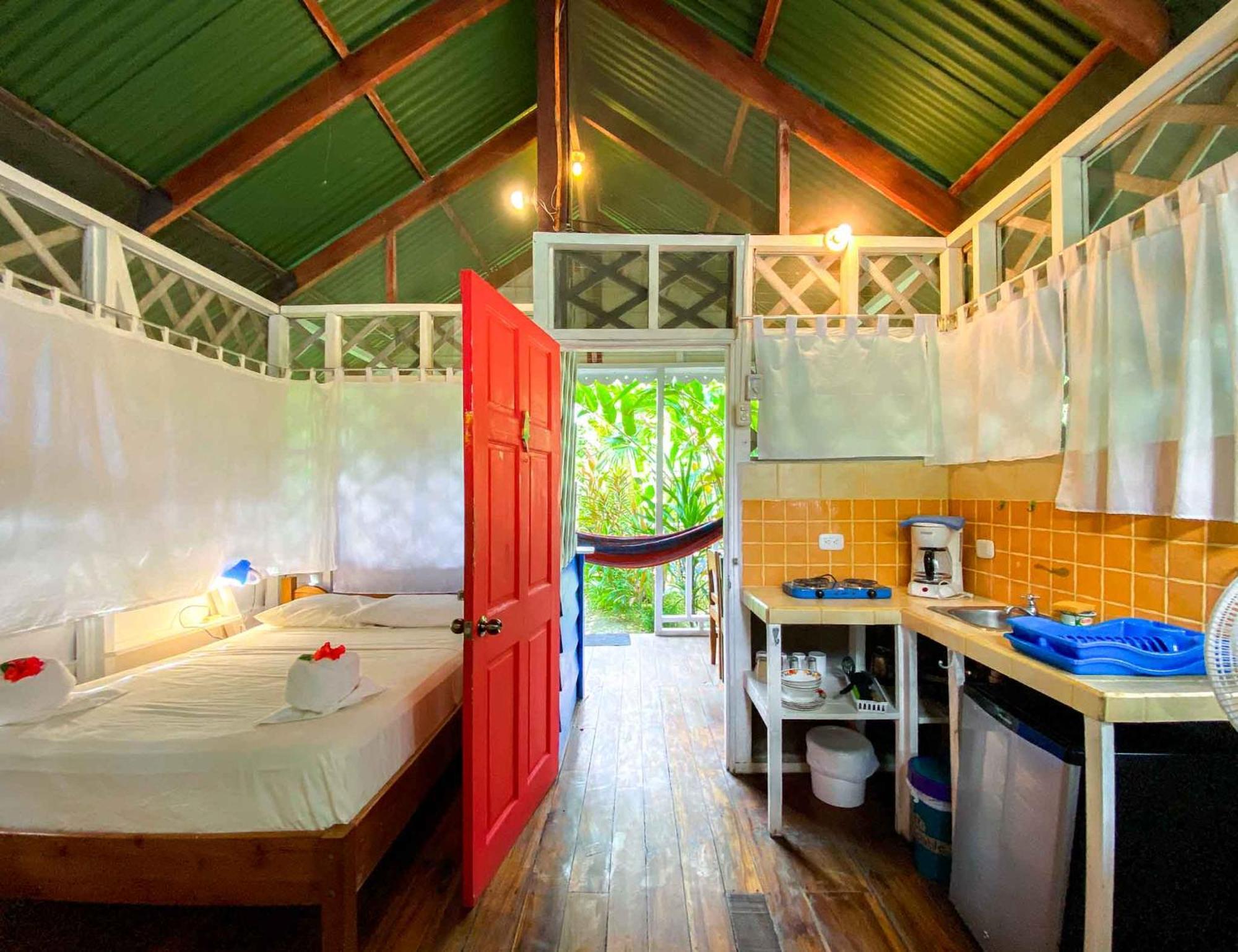 Hotel Casitas Mar Y Luz Puerto Viejo de Talamanca Værelse billede