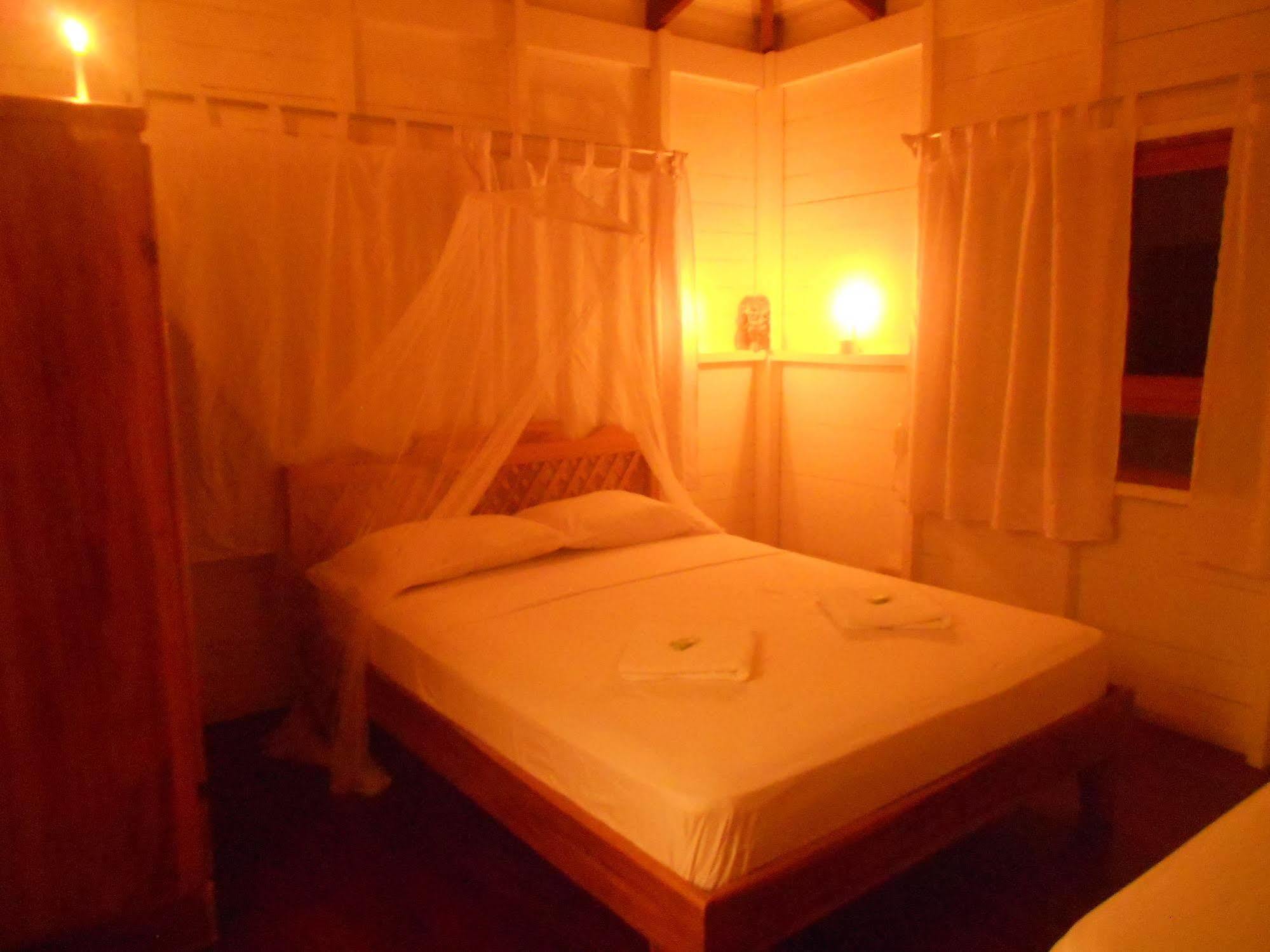 Hotel Casitas Mar Y Luz Puerto Viejo de Talamanca Eksteriør billede